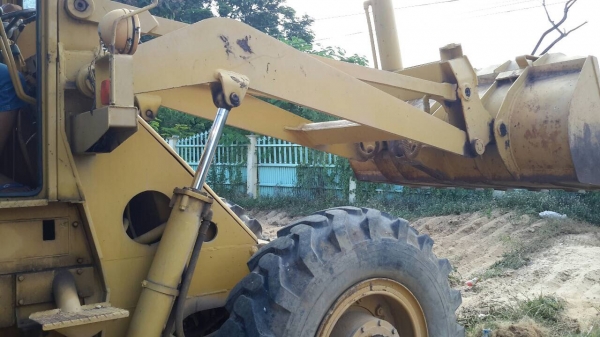 ขายรถตักล้อยาง TCM STD25