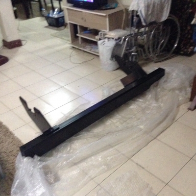 ขายกันชนนอกใช้ลากเทนเลอร์ของวีโก้ มือ1 ของแท้100\% ราคา4500บาท