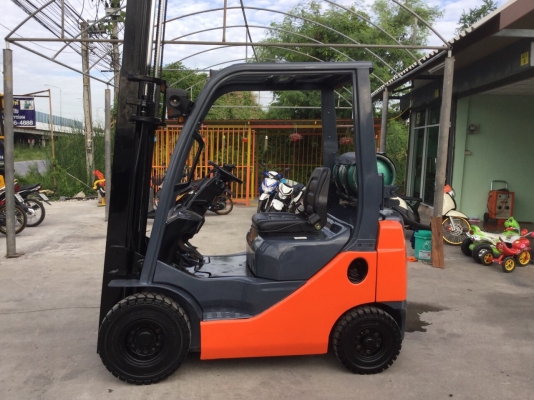 โตโยต้า รุ่น 8 เบนซิล เสา 3 เมตร ติดแก็ส ใช้น้ำมันได้