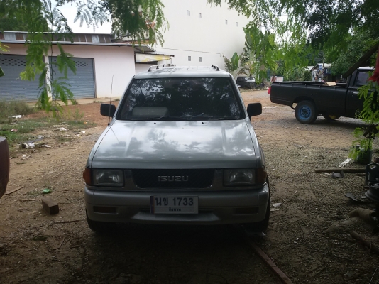 Isuzu vanเครื่องดีมากครับ