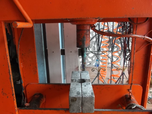 แท่นอัดไฮโดลิค 30ตัน ตามสภาพใช้งานได้ปกติ