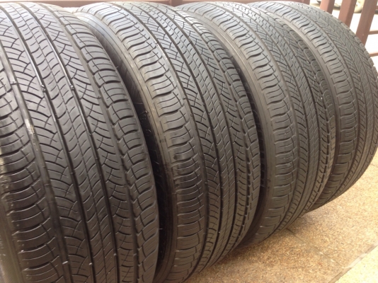 ยาง Michelin 235 55 18 ปลายปี12 ดอกเต็ม เนื้อนิ่มๆ