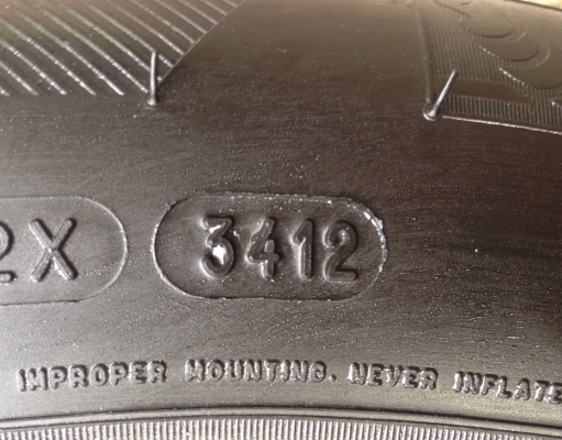 ยาง Michelin 235 55 18 ปลายปี12 ดอกเต็ม เนื้อนิ่มๆ