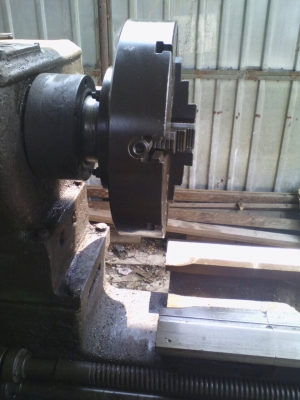 ขายกลึง8ฟุตเหวี่ยง1200mm.รุ่นเก่าหน่อย..กลึงงานหนัก..ลดพิเศษ95000