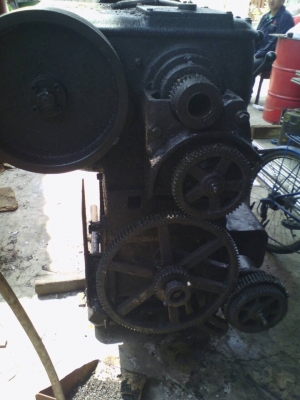 ขายกลึง8ฟุตเหวี่ยง1200mm.รุ่นเก่าหน่อย..กลึงงานหนัก..ลดพิเศษ95000