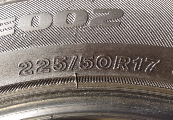 ยาง Bridgestone adrenalin re002 เบอร์ 225 50 17 กลางปี13