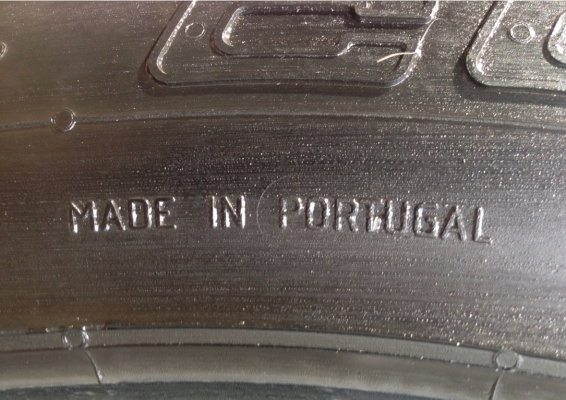 ยาง Continental 245 45 20 สภาพสวย ดอกเต็มๆ