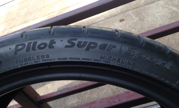 ยางรุ่นท็อปสุด Michelin Pilot super sport 245 35 19 ปลายปี11