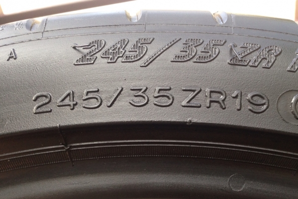 ยางรุ่นท็อปสุด Michelin Pilot super sport 245 35 19 ปลายปี11
