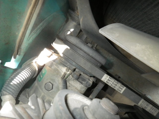 KOBELCO SK120-3 SUPER เป็นรุ่นที่มีไฟท้าย  เก่าญี่ปุ่นสวยมากๆใบใหญ่