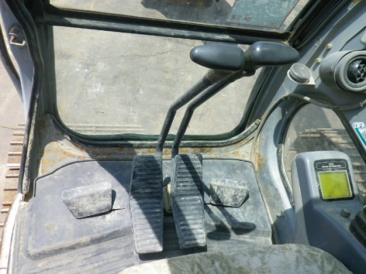 KOBELCO SK120-3 SUPER เป็นรุ่นที่มีไฟท้าย  เก่าญี่ปุ่นสวยมากๆใบใหญ่