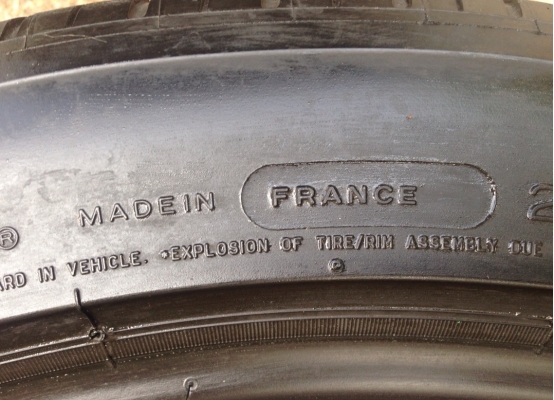 ยาง Michelin Pilot sport 255 40 20 ปลายปี11 สภาพสวย ยาง Michelin Pilot sport 255 40 20 ปลายปี11 สภาพสวย