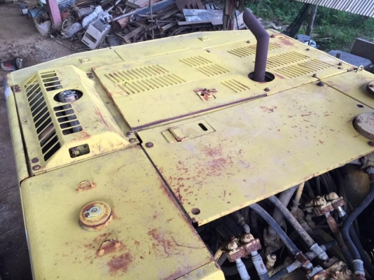 รถขุดมี 3 คัน ขายเหมา 1.4 ล้านPC200-5 รถจอด ไม่ได้ทำงาน รถใช้งานได้ปกติ ไฟฟ้าครบ เอวแน่น รถดีแต่สีไม่ค่อยสวย มีเอกสารอินวอยล์2 คัน