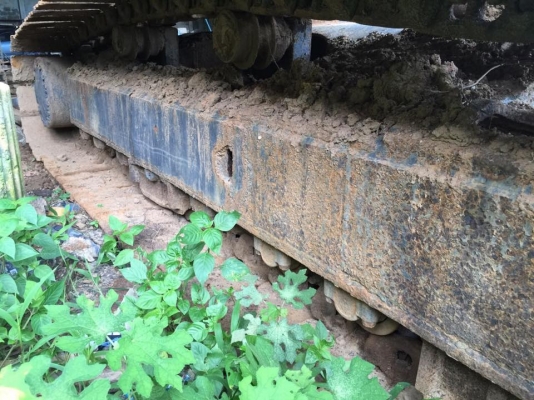 รถขุดมี 3 คัน ขายเหมา 1.4 ล้านPC200-5 รถจอด ไม่ได้ทำงาน รถใช้งานได้ปกติ ไฟฟ้าครบ เอวแน่น รถดีแต่สีไม่ค่อยสวย มีเอกสารอินวอยล์2 คัน