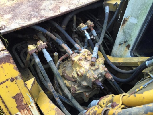 รถขุดมี 3 คัน ขายเหมา 1.4 ล้านPC200-5 รถจอด ไม่ได้ทำงาน รถใช้งานได้ปกติ ไฟฟ้าครบ เอวแน่น รถดีแต่สีไม่ค่อยสวย มีเอกสารอินวอยล์2 คัน