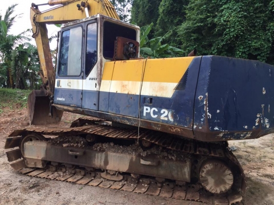 รถขุดมี 3 คัน ขายเหมา 1.4 ล้านPC200-5 รถจอด ไม่ได้ทำงาน รถใช้งานได้ปกติ ไฟฟ้าครบ เอวแน่น รถดีแต่สีไม่ค่อยสวย มีเอกสารอินวอยล์2 คัน
