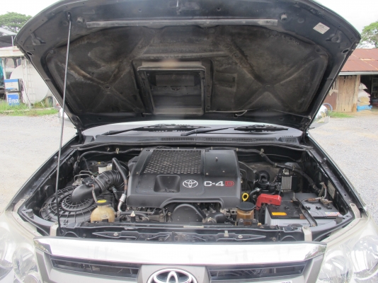 Fortuner รถบ้าน ใช้มือเดียว สภาพสวย ปี 2005 ราคาต่อรองได้