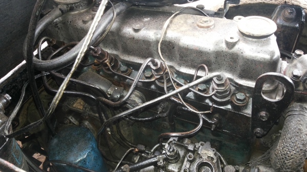 รถอีแต๋นสี่ล้อแอ๊วเครื่องดีพื้นกะบะเลสคัชซีดีก็ใช้งานได้ดีส่งฟรีครับ