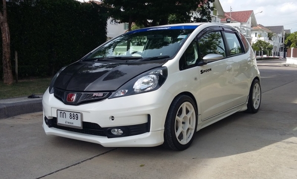Jazz"GE สีขาวแต่ง FIT RS อะไหล่แน่น วิ่งน้อย 450,000