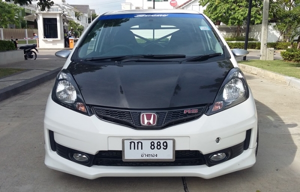 Jazz"GE สีขาวแต่ง FIT RS อะไหล่แน่น วิ่งน้อย 450,000 Jazz"GE สีขาวแต่ง FIT RS อะไหล่แน่น วิ่งน้อย 450,000