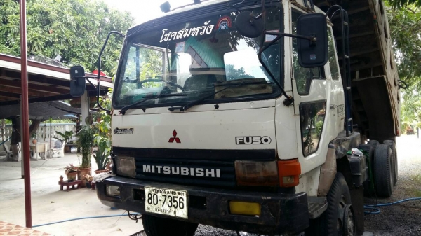 ขายสิบล้อสองเพลา Misubishi FN527 TF7324