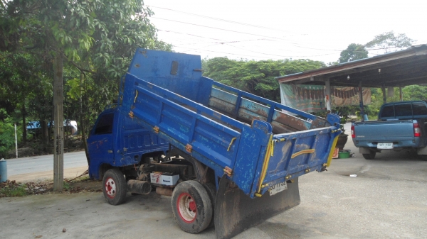 ดั้ม 85 แรงครับ เครื่องดีครับคัชซีผ่าน เอกสาร ม. 79 ชุดโอนครบๆ