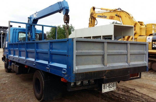 หกลัอ มิตซู FUSO FK517K--175 แรงเครน3ตัน ช่วงยาว5.70ม สภาพดีสวยจัดเดิมทั้งคัน เล่มทะเบียนพรีอมโอน ราคา 660,000บ ต่อรองได้