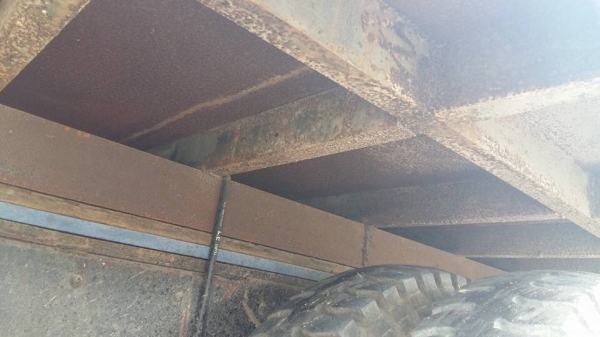 ขาย10ล้อISUZUหน้ายาว  เทเลอร์บรรทุกแมคโค  เครื่อง HO7C พวงมาลัยเพาเวอร์