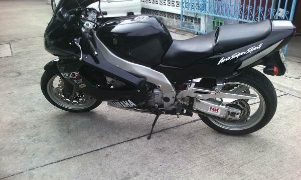 ขาย Yamaha YZF 1000cc ทะเบียนแท้ 115,000