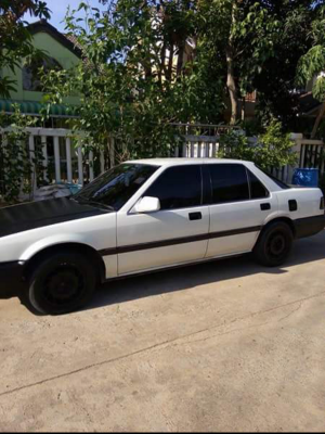 ขาย ฮอนด้า แอคคอร์ด ปี88 สีขาว ติดแก๊ส ลงเล่มแล้ว รถใช้งานทุกอย่างปกติ