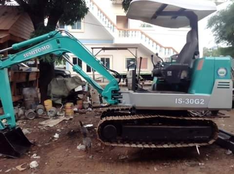 ขายรถขุดแบคโฮ SUMITOMO. Pc30 (คอนโทลสั้น. ปั๊มนิ้ว. แทรคเหล็ก) เครื่องแน่น. ปั๊มแรง. รถพร้อมใช้งาน ราคา 290,000 ต่อรองได้