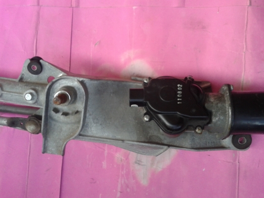 มอเตอร์ปัดน้ำฝนไททั้นทั้งชุดถอดครับ