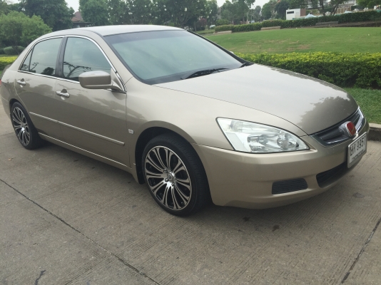 HONDA ACCORD ปี03 รถบ้านรถสวย สภาพดี เอกสารพร้อมโอน HONDA ACCORD ปี03 รถบ้านรถสวย สภาพดี เอกสารพร้อมโอน