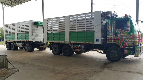 ขายรถพ่วง24 ล้อ แม่-ลูก กระบะเหล็กคอกเกษตรดั้ม อู่.ซี ที ทรัค ISUZU 360 ปี.52 รถสวย ราคาย้อมๆแค่.2450000 สนใจรีบจองด่วน