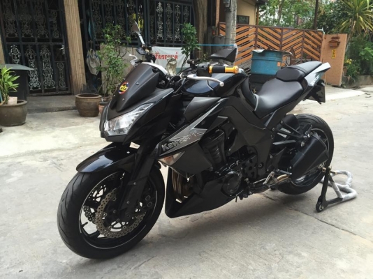 ลดราคา Z 1000 สีดำ 2012 ไมล์8,xxx สภาพ90\%เพียง 330,000งดต่อ ลดราคา Z 1000 สีดำ 2012 ไมล์8,xxx สภาพ90\%เพียง 330,000งดต่อ