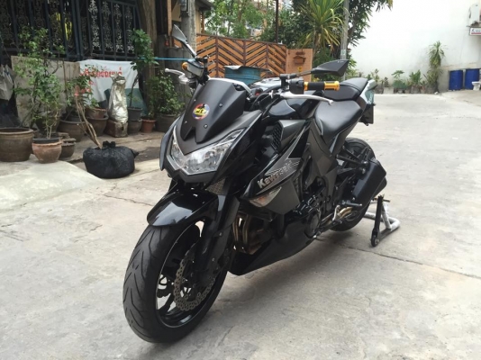 ลดราคา  Z 1000 สีดำ 2012 ไมล์8,xxx สภาพ90\%เพียง 330,000งดต่อ
