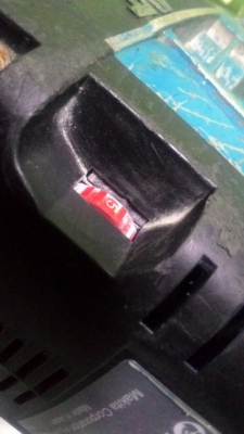 เครื่องสกัดคอนกรีต makita HM 1317 C รุ่นใหญ่มีระบบลดแรงกระแทก สภาพพร้อมใช้งานครับ(แท้) สภาพพร้อมใช้งานครับ