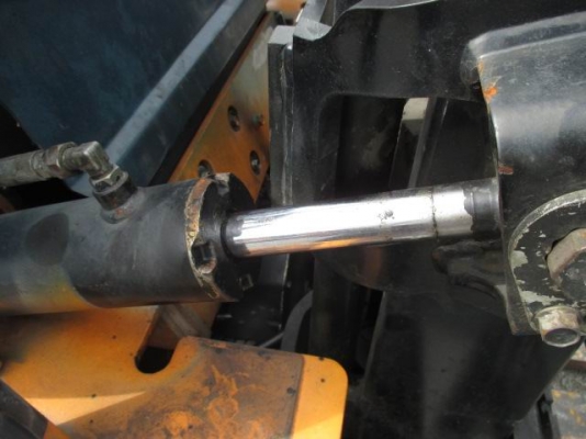 รถโฟล์คลิฟท์ TOYOTA รุ่น FG 25-7 เสาสูง 3 เมตร มีเสาเข้าตู้ เครื่องเบนซิน 3Y ขนาด 2.5 ตัน