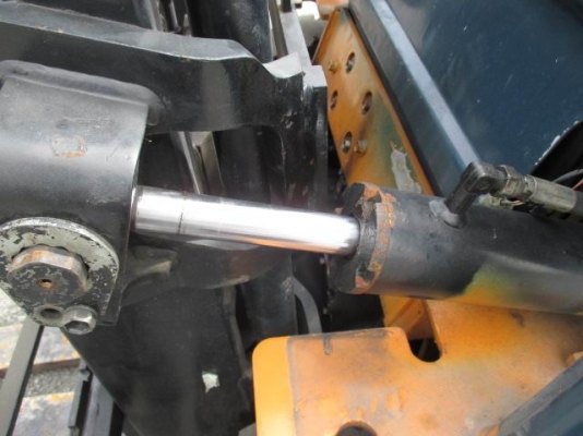 รถโฟล์คลิฟท์ TOYOTA รุ่น FG 25-7 เสาสูง 3 เมตร มีเสาเข้าตู้ เครื่องเบนซิน 3Y ขนาด 2.5 ตัน