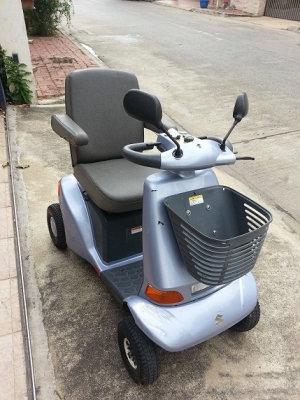 ขาย รถไฟฟ้า suzuki  เอนกประสงค์  สำหรับ ผู้สูงอายุ