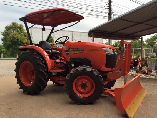 ขายรถไถ Kubota L3608(4WD) พร้อมใบมีดและผานพรวนช้าง รถไร่ 570ชั่วโมงพร้อมใช้งาน