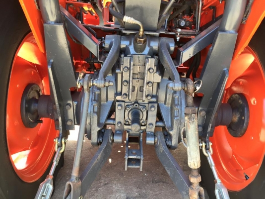 ขายรถไถKubota L3408 (4WD) พร้อมใบมีดหน้าและผานพรวน รถพร้อมใช้งาน