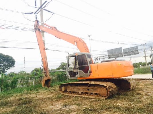 ขายHITACHI EX200LC-3 บูมยาว พร้อมใช้งาน ขายHITACHI EX200LC-3 บูมยาว พร้อมใช้งาน