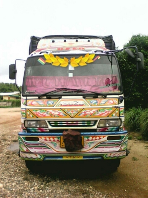 สิบล้อ TFR 33 M2Y 210 ปี46 เพาเดียว สภาพดีสวยเดิมบาง รถวิ่งงานประจำ เอกสารลงเล่มแล้ว ทะเบียนพร้อมโอน (( ราคา 880,000บ )) ต่อรองได้