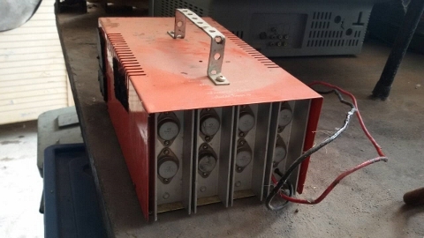เครื่องแปลงไฟสนาม 12v.  เป็น  220v   ของดีของทน  ไม่มีซ่อม
