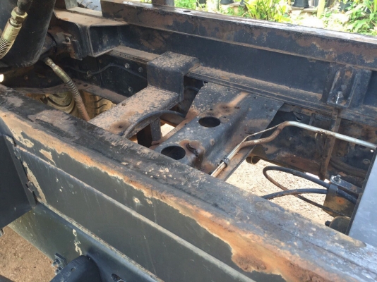 ขายรถ6ล้อดั้มพ์ HINO FG8JGLD เครื่อง 212แรงม้า ปี56 ใช้ 5หมื่นกว่ากิโล สนใจโทร 081-970-1072