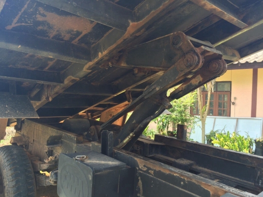ขายรถ6ล้อดั้มพ์ HINO FG8JGLD เครื่อง 212แรงม้า ปี56 ใช้ 5หมื่นกว่ากิโล สนใจโทร 081-970-1072