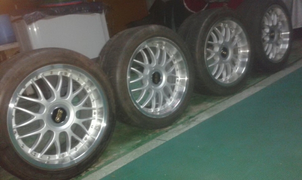 ขายล้อซิ่งญี่ปุ่นBBSแท้รุ่นRS737ล้อ3ชิ้นหมุดรอบเนื้อFROGED