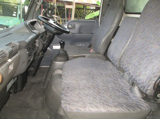 ISUZU NKR 66 E หัวการ์ตูน เครื่อง 4 JB1 ตู้แห้ง 6 บานไม่ติดเวลา ISUZU NKR 66 E หัวการ์ตูน เครื่อง 4 JB1 ตู้แห้ง 6 บานไม่ติดเวลา