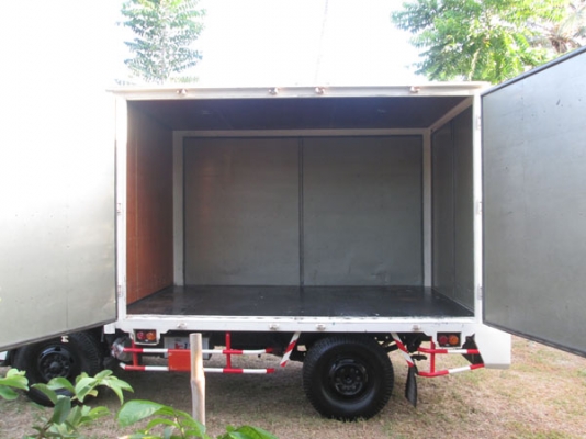 ISUZU NKR 66 E หัวการ์ตูน เครื่อง 4 JB1 ตู้แห้ง 6 บานไม่ติดเวลา ISUZU NKR 66 E หัวการ์ตูน เครื่อง 4 JB1 ตู้แห้ง 6 บานไม่ติดเวลา